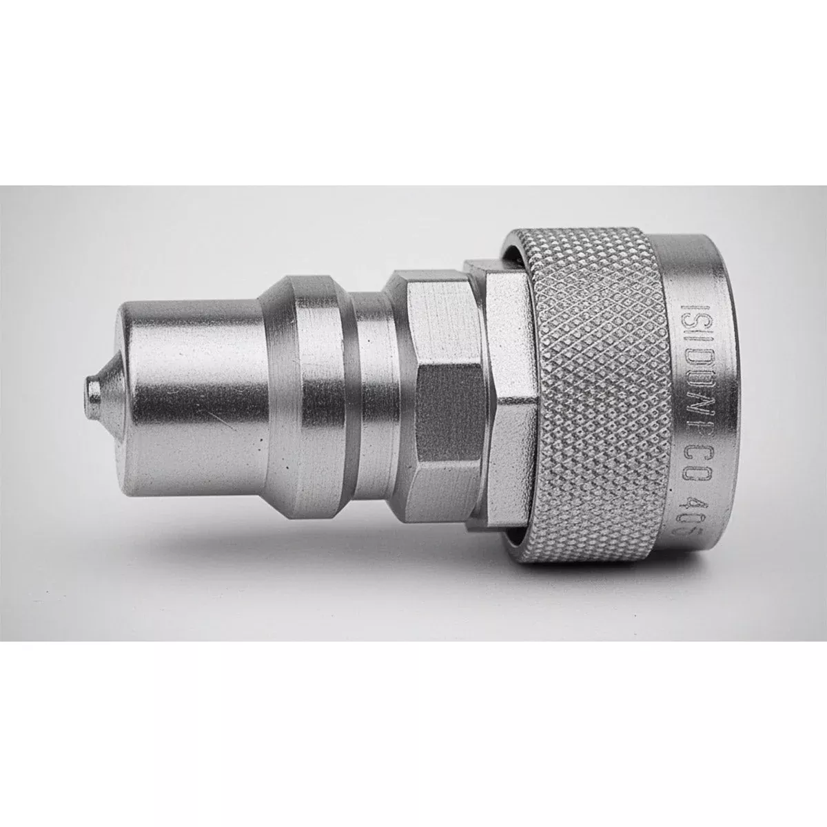 QUICK COUPLER ADAPTER -ISO MALE TIP TO J I CASE OLD STYLE BODY