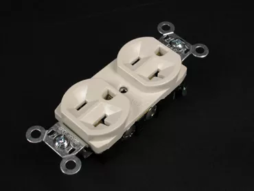 Wiremold DR20A-G 3000 ColorMatch Duplex Receptacle and Plate